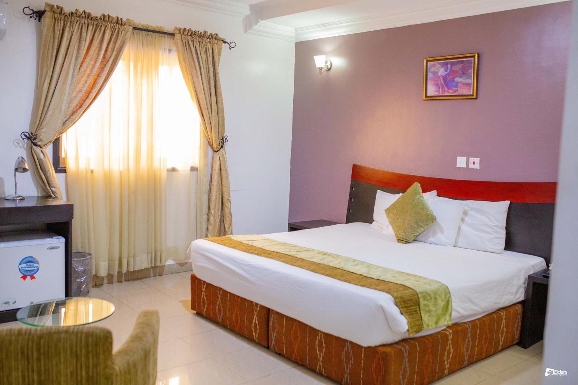 Suru Express Hotel Gra Lagos Eksteriør bilde